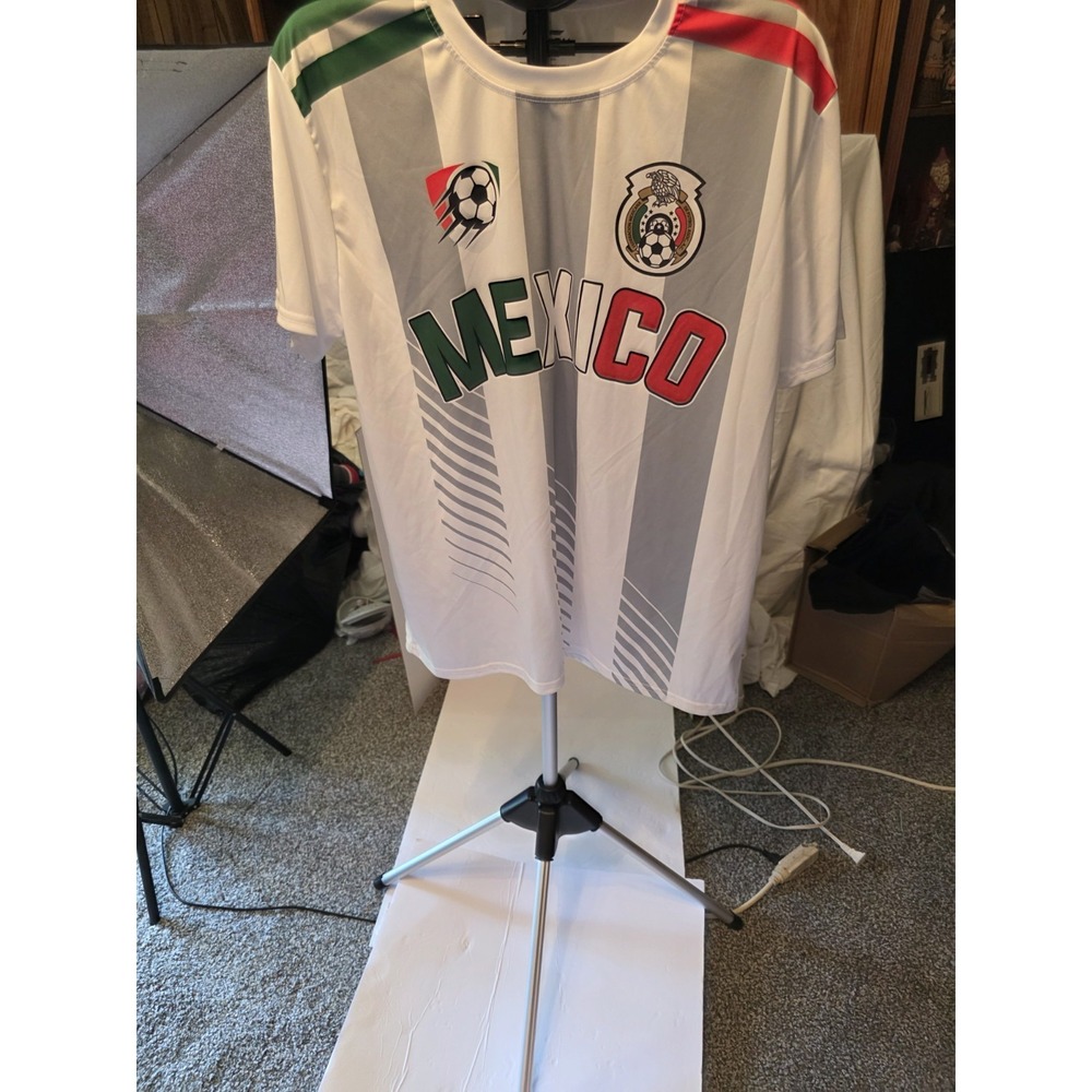 Fast Action Mens Mexico Soccer Jersey Size Xl. Small Spot On Back See Photo